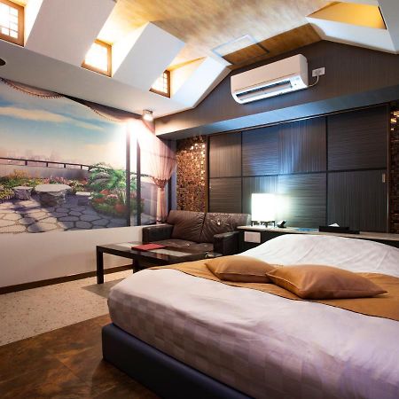 Hotel Apricot (Adults Only) Hiroshima Exterior foto
